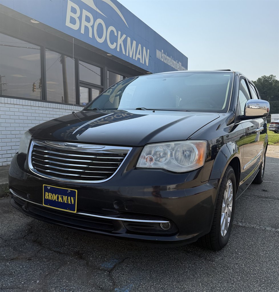 2011 Chrysler Town & Country Touring-L